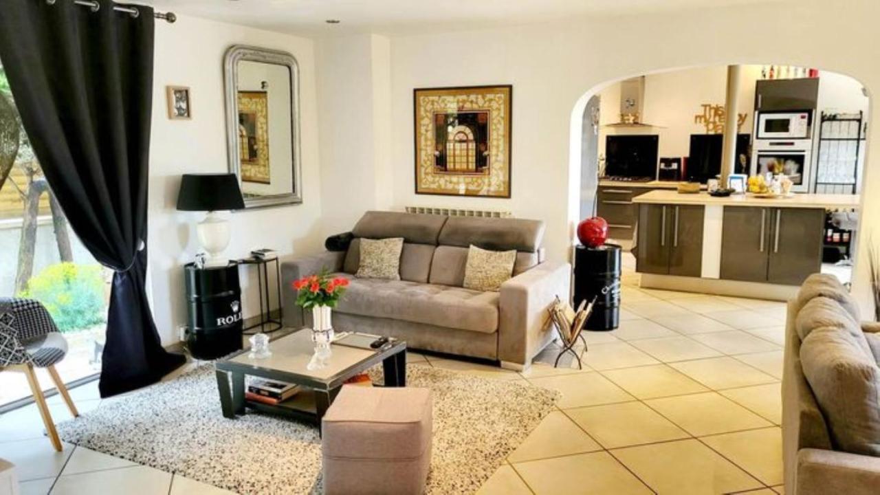 Villa Raffaella Les Albres Екстериор снимка