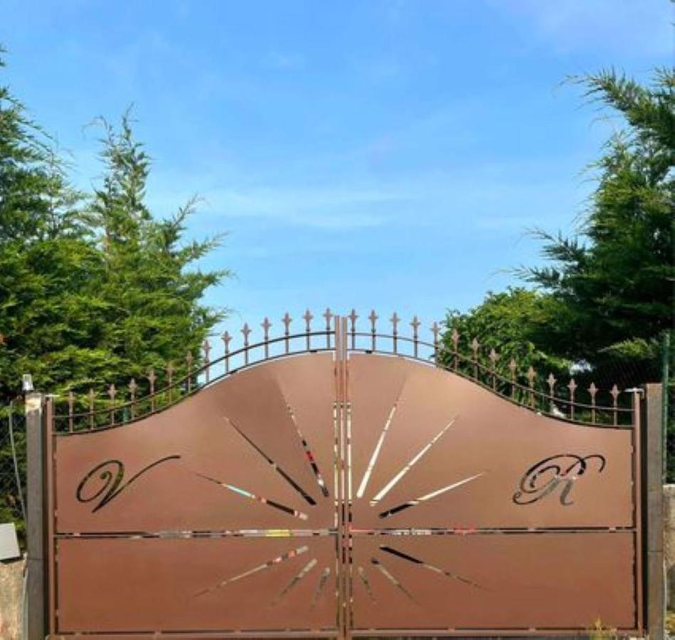 Villa Raffaella Les Albres Екстериор снимка