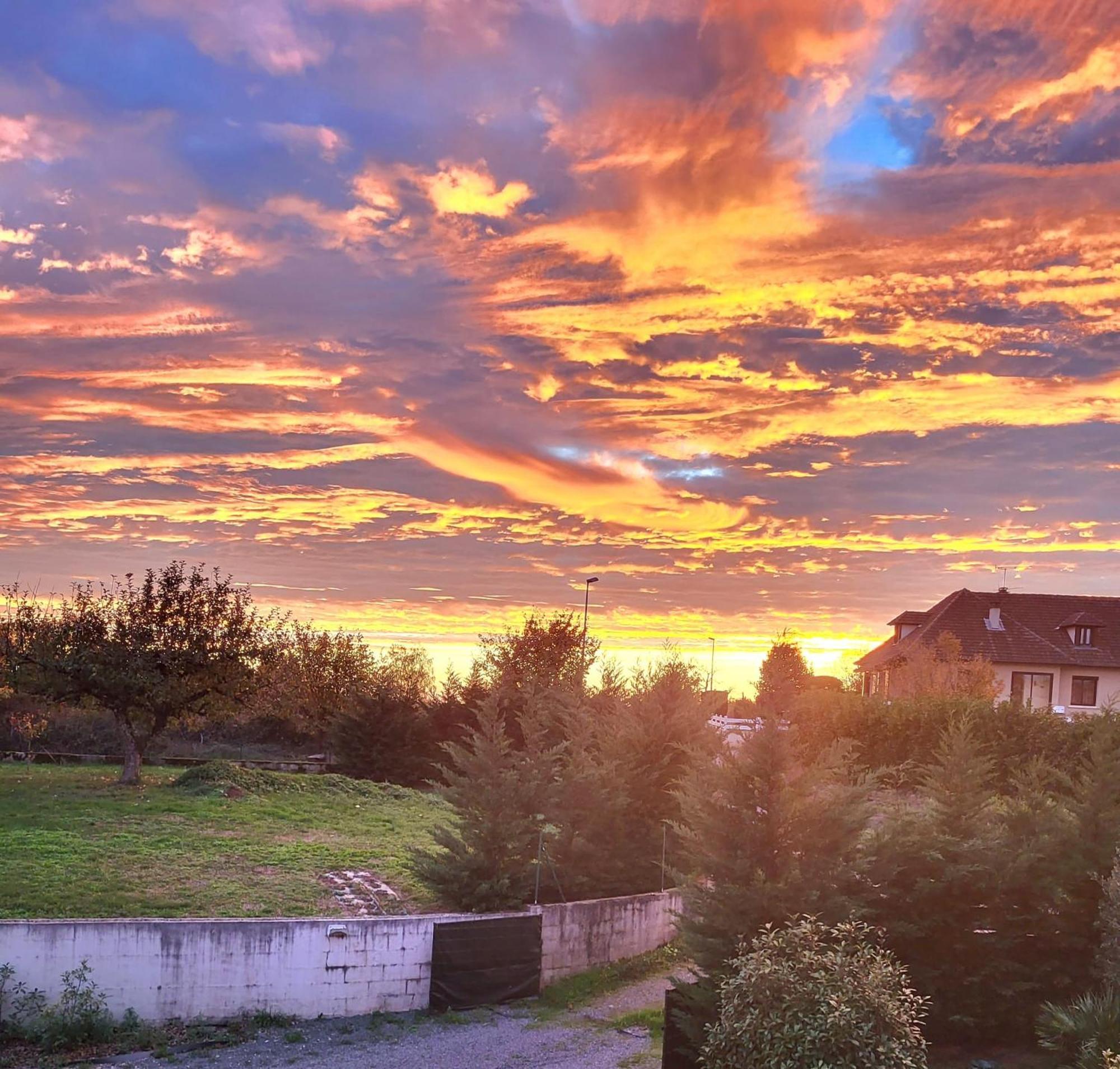 Villa Raffaella Les Albres Екстериор снимка